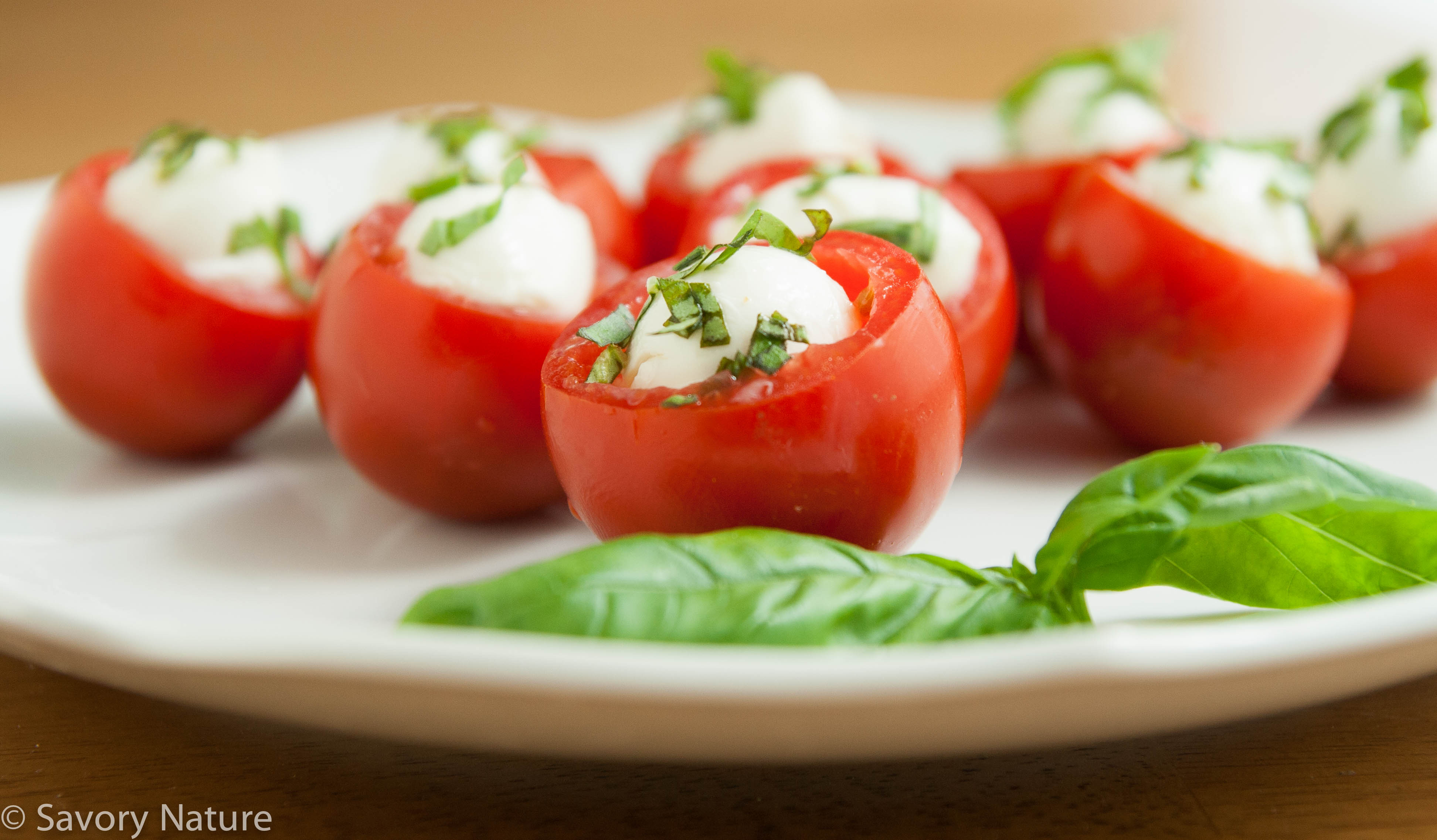 Caprese Tomato Bites Recipe - Savory Nature